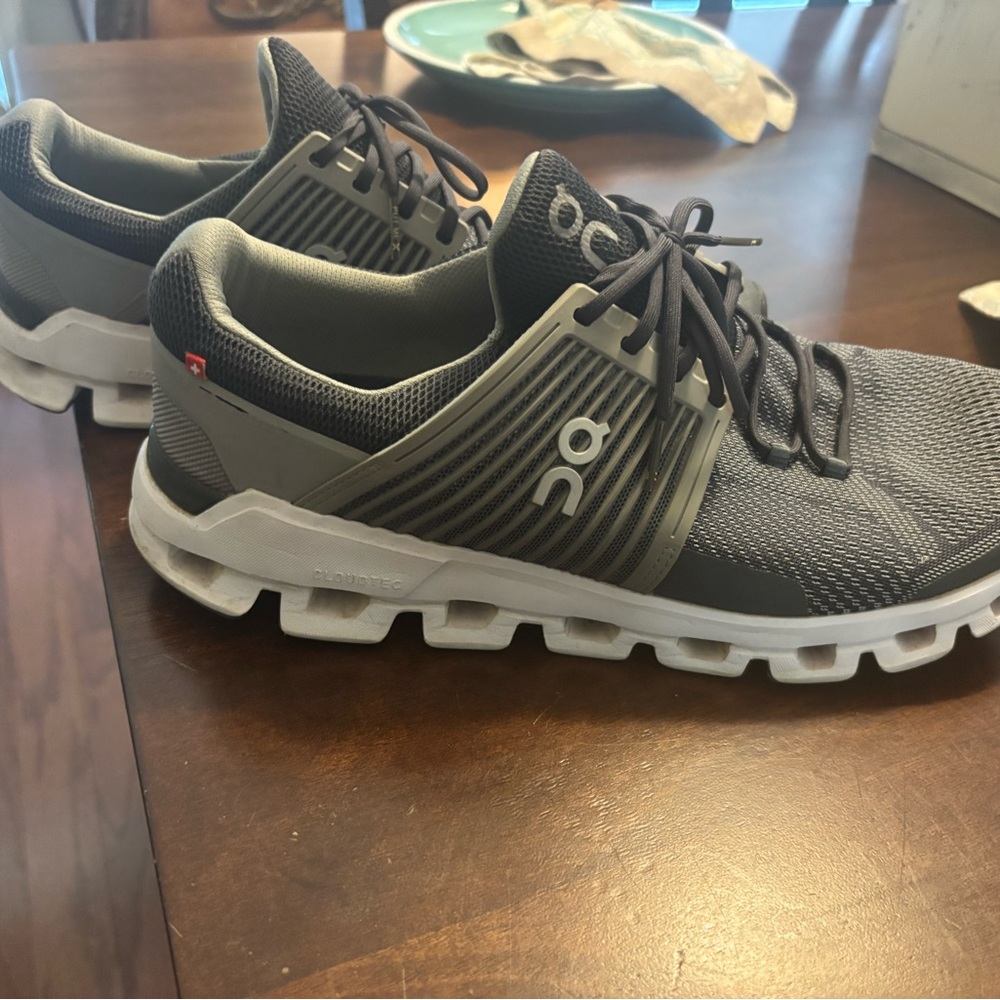 On Running Men's Gray Athletic Shoes